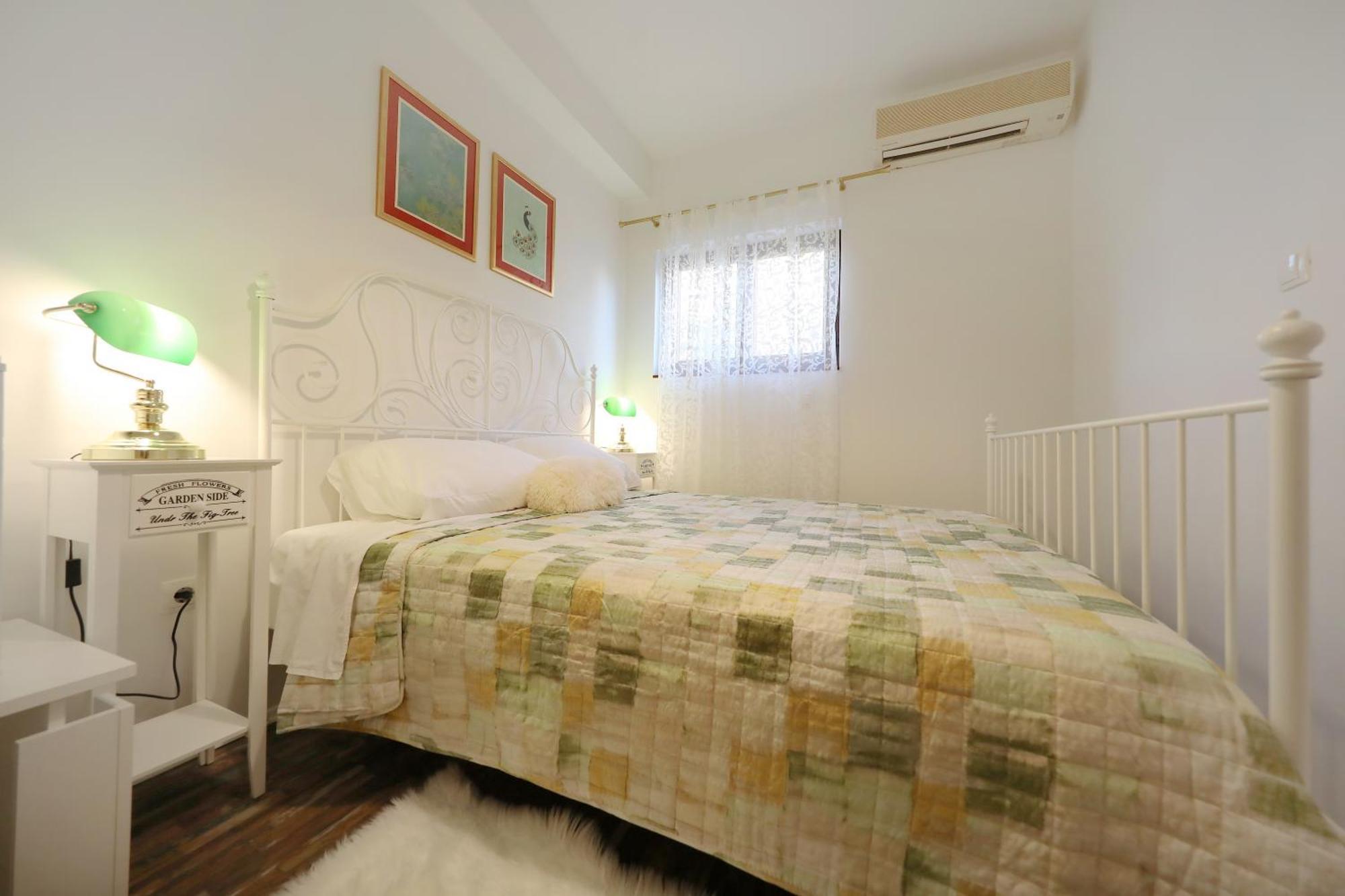 Apartments And A Room Ina Zadar Bagian luar foto