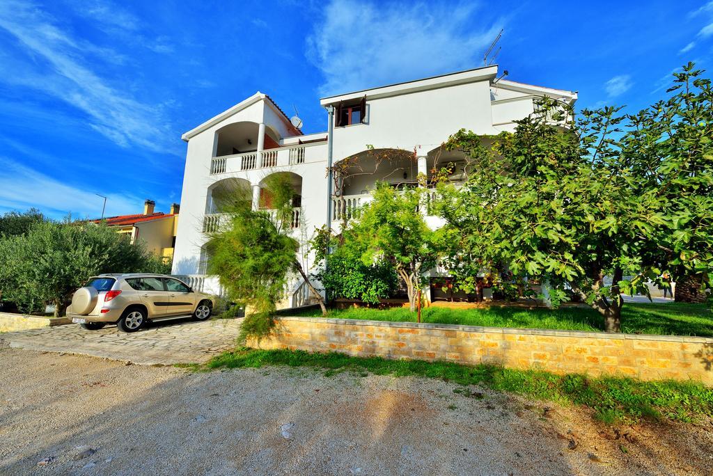 Apartments And A Room Ina Zadar Bagian luar foto